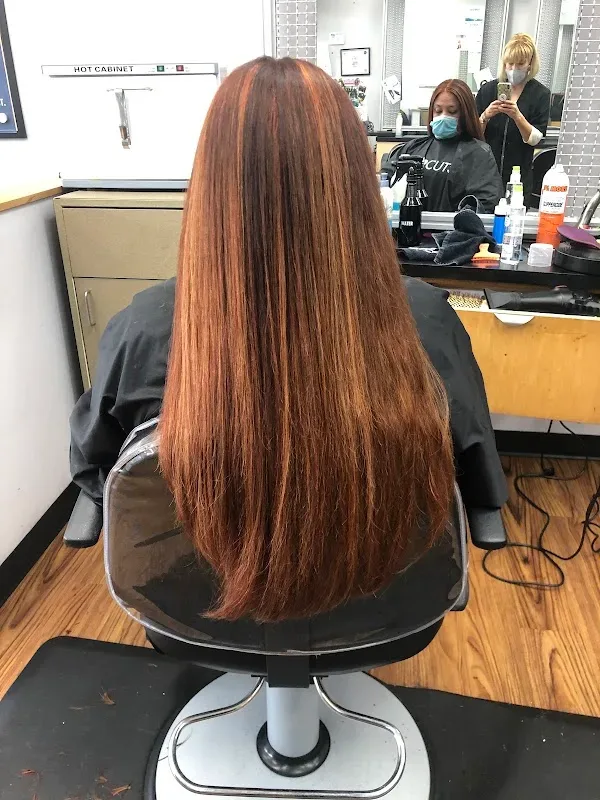 SUPERCUTS — Hair salon in Miami
