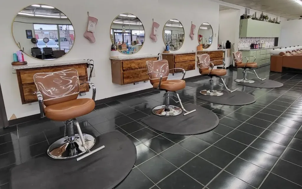 Rumors Salon — Hair salon in Sand Springs