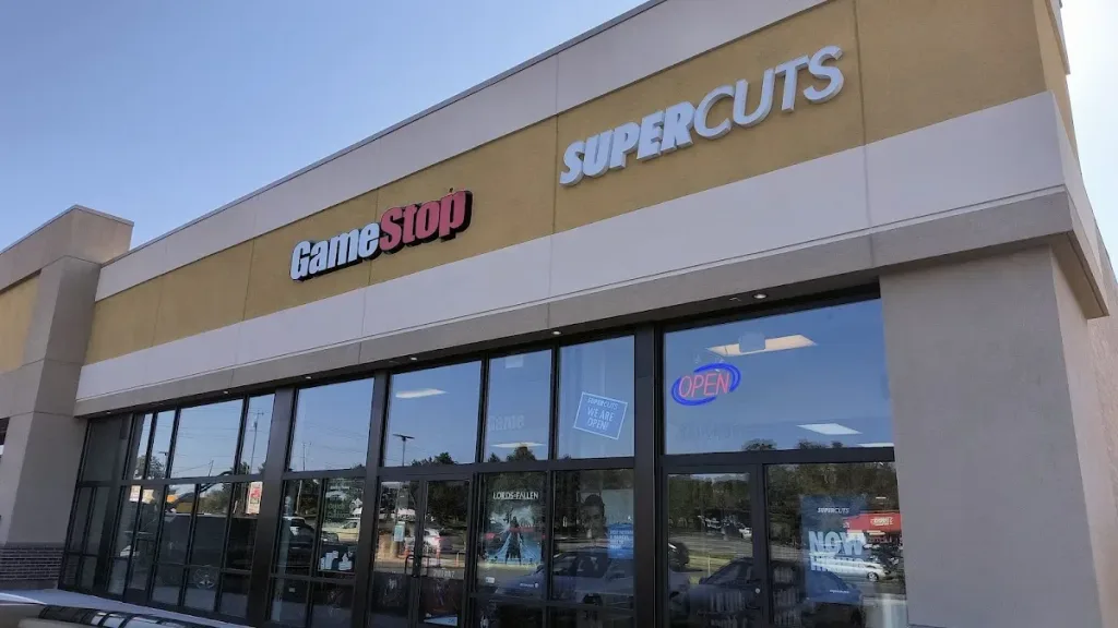 SUPERCUTS — Hair salon in Albany