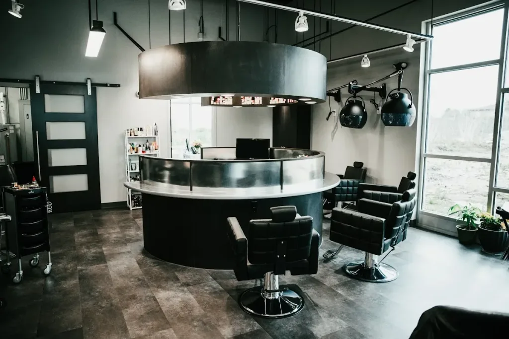 KJ & Kompany — Hairdresser in Cedar Falls
