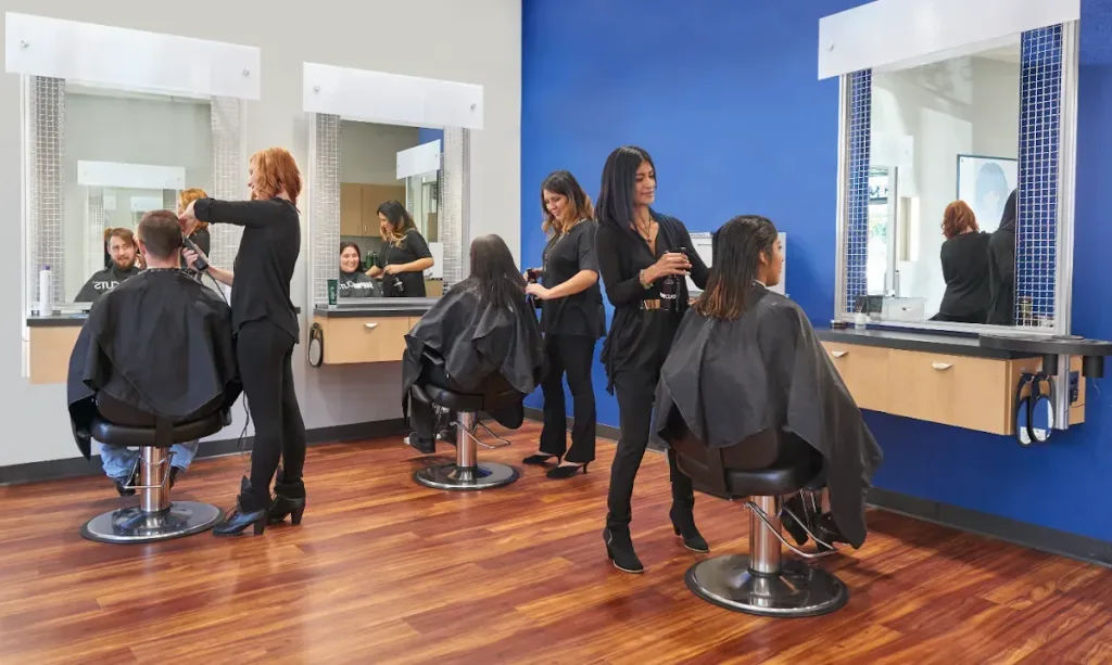 SUPERCUTS — Hair salon in Lakewood