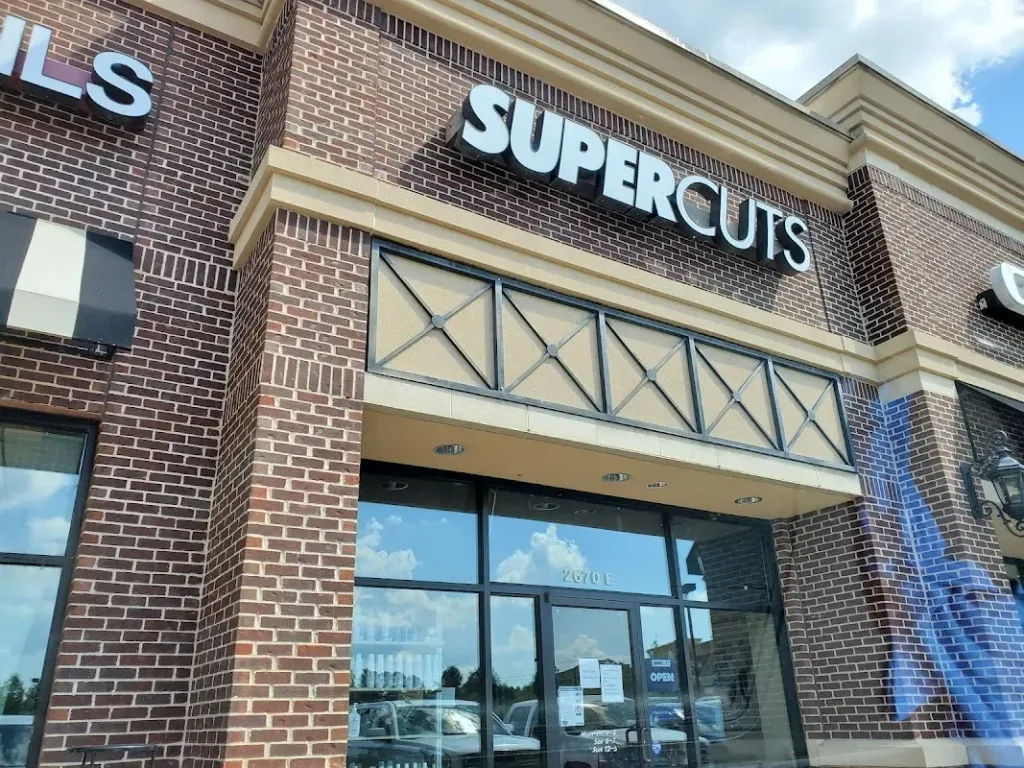 SUPERCUTS — Hair salon in Hernando
