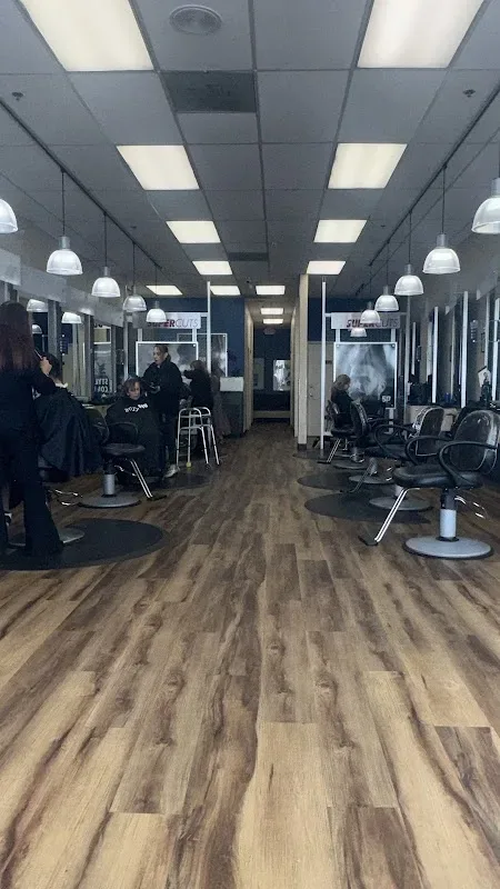 SUPERCUTS — Hair salon in Miami