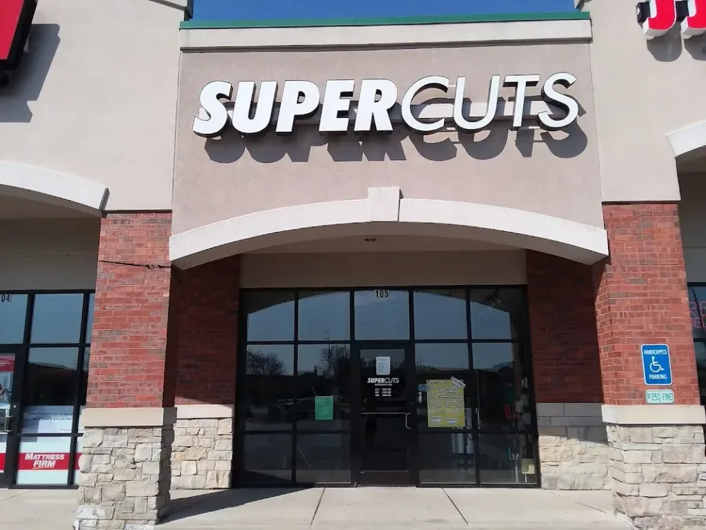 SUPERCUTS — Hair salon in O'Fallon