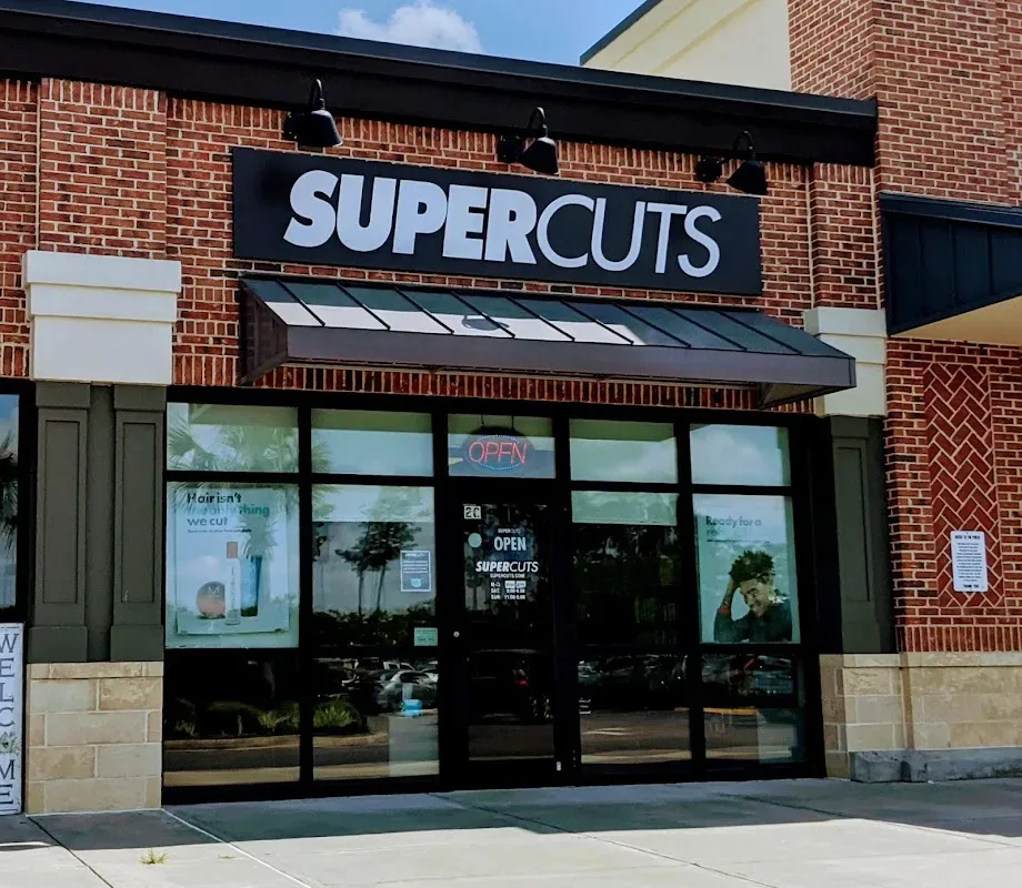 SUPERCUTS — Hair salon in Summerville