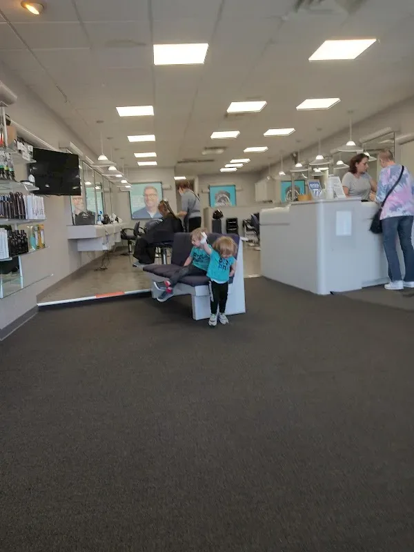 SUPERCUTS — Hair salon in Joliet