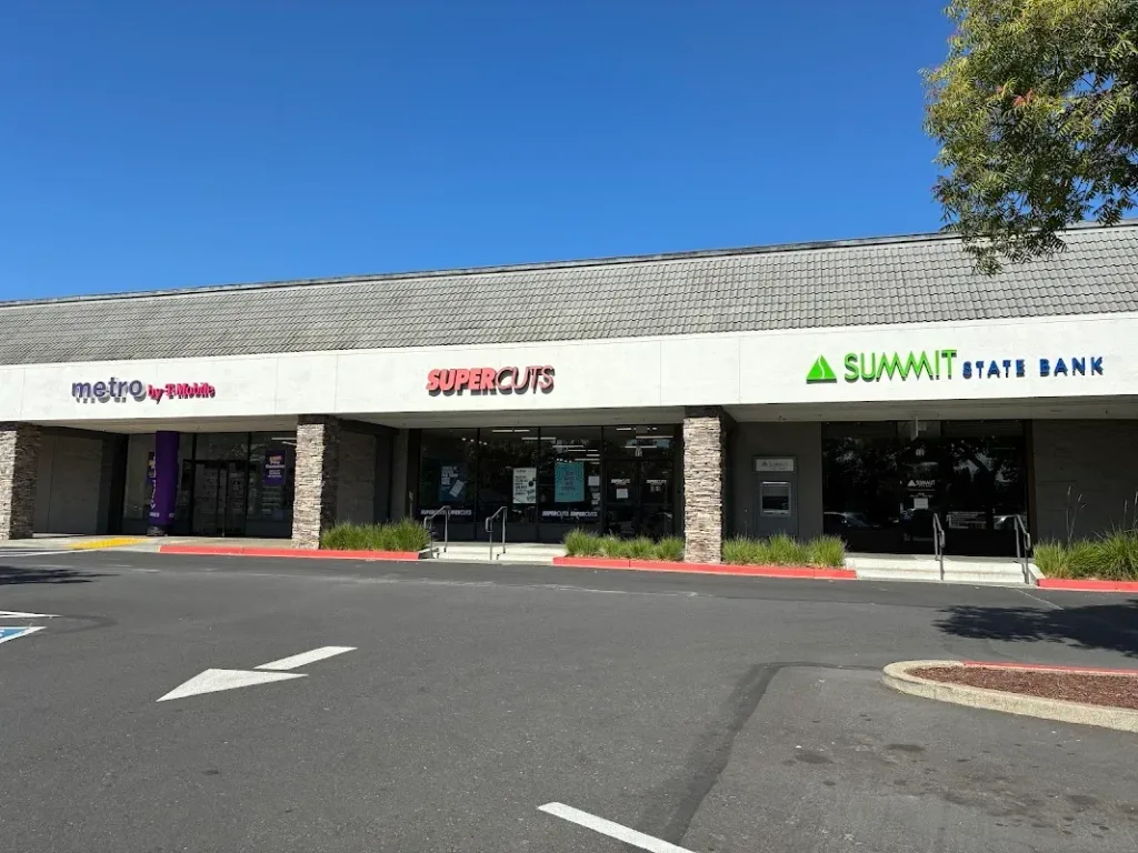 SUPERCUTS — Hair salon in Rohnert Park