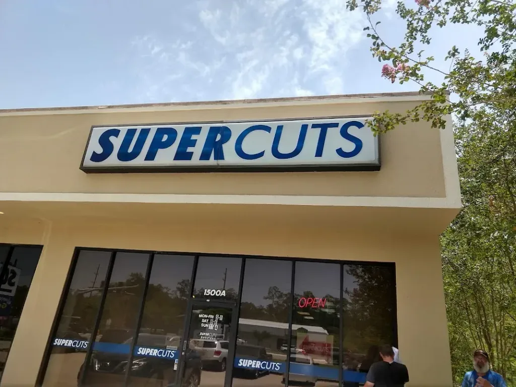 SUPERCUTS — Hair salon in Covington