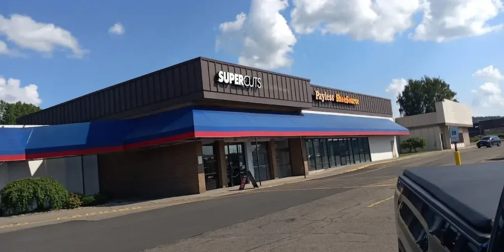 SUPERCUTS — Hair salon in Cortland