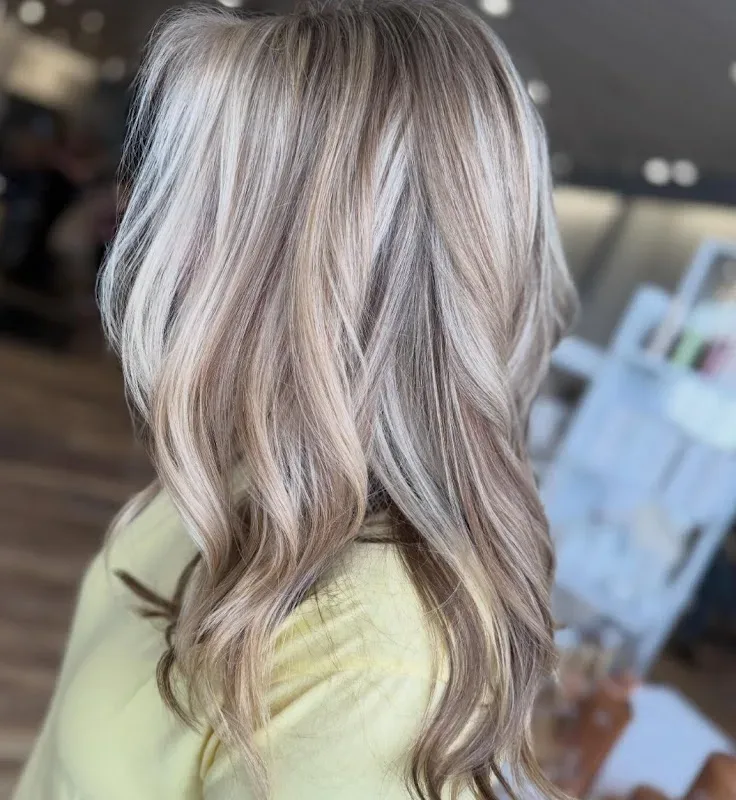 Entourage Salon — Hair salon in Flanders