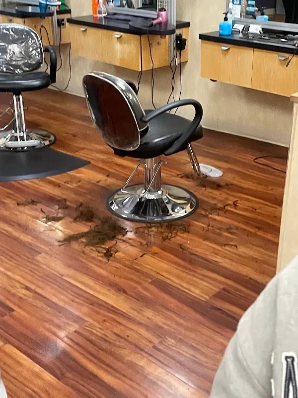 SUPERCUTS — Hair salon in Berlin