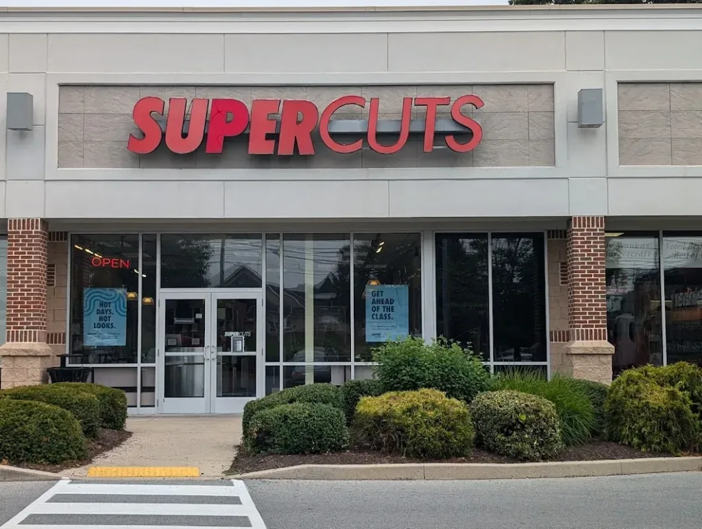 SUPERCUTS — Hair salon in Allentown
