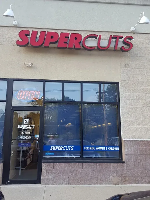 SUPERCUTS — Hair salon in Bridgewater