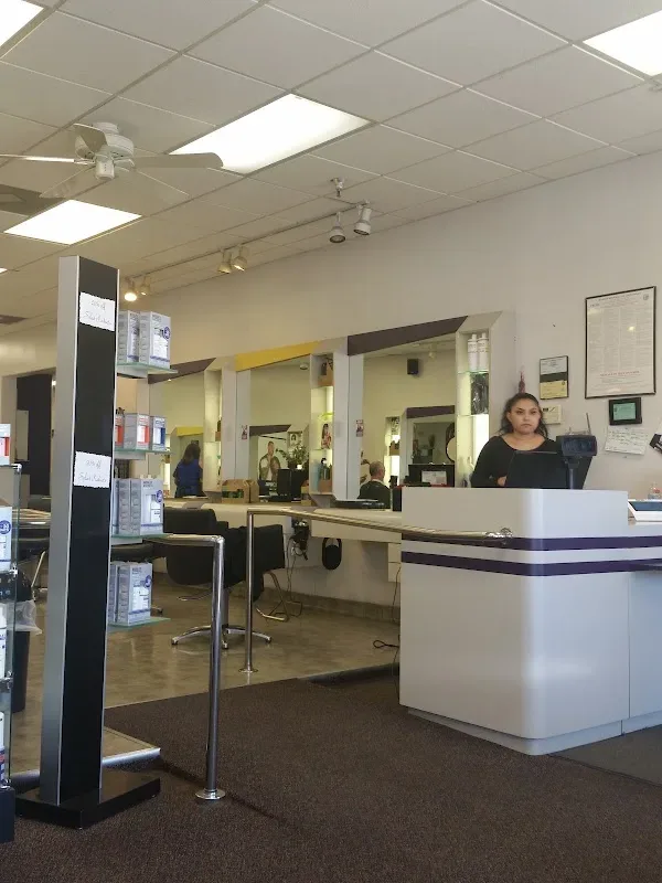 SUPERCUTS — Hair salon in Palmdale