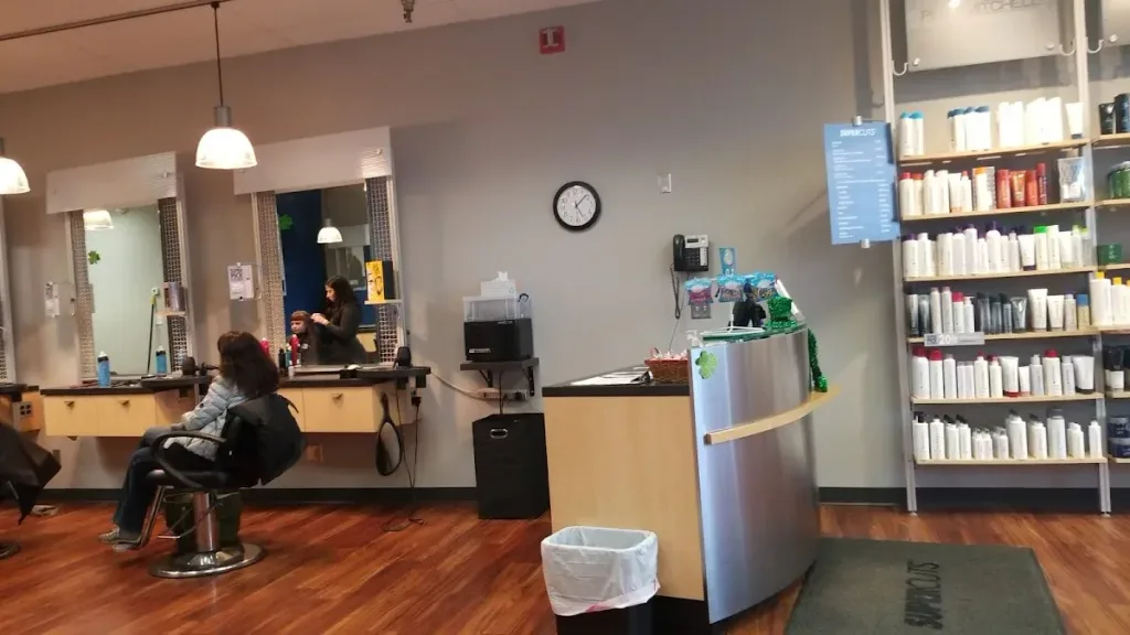 SUPERCUTS — Hair salon in Newburyport