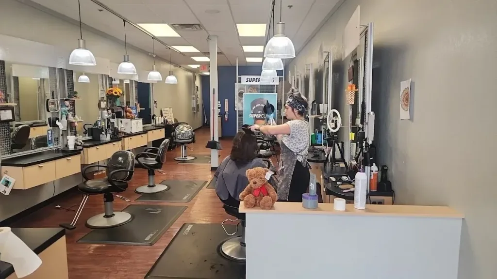 SUPERCUTS — Hair salon in Hurst