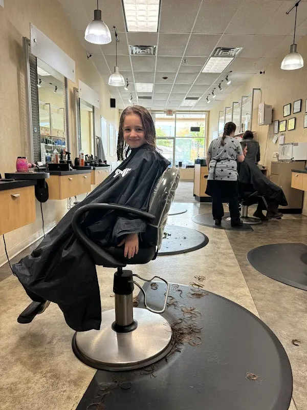 SUPERCUTS — Hair salon in Bennington