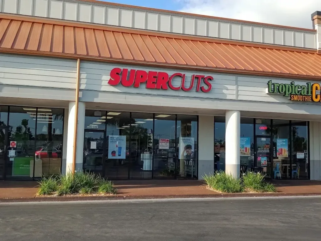 SUPERCUTS — Hair salon in Panama City