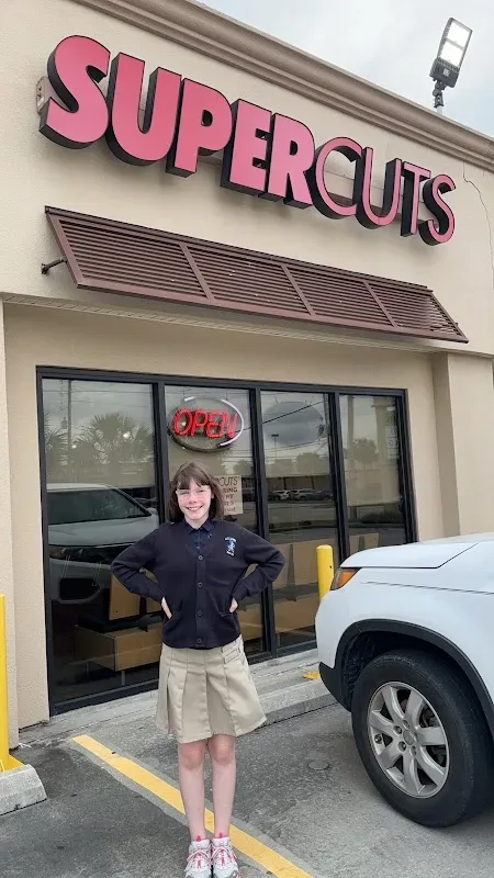 SUPERCUTS — Hair salon in Marrero