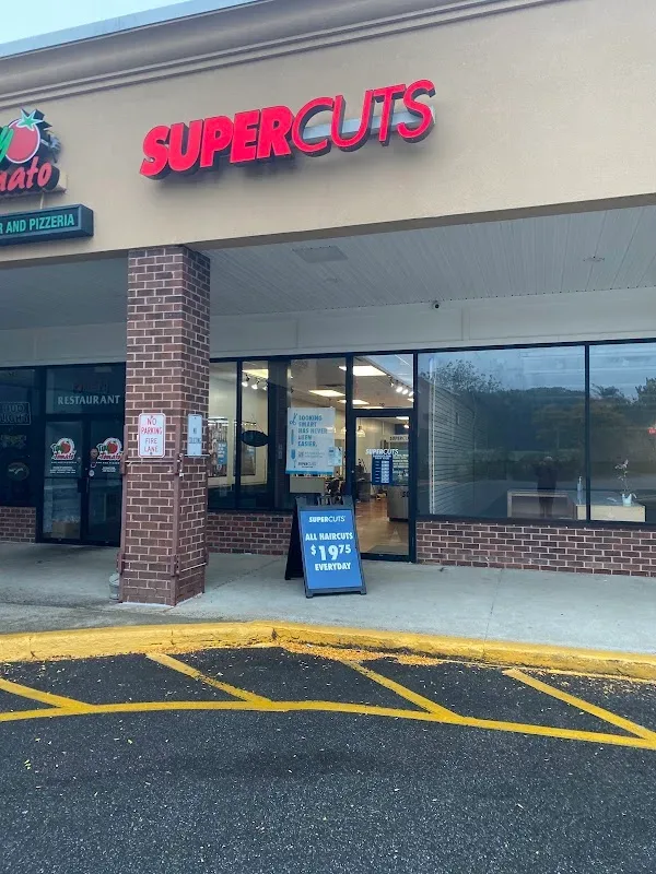 SUPERCUTS — Hair salon in Orange