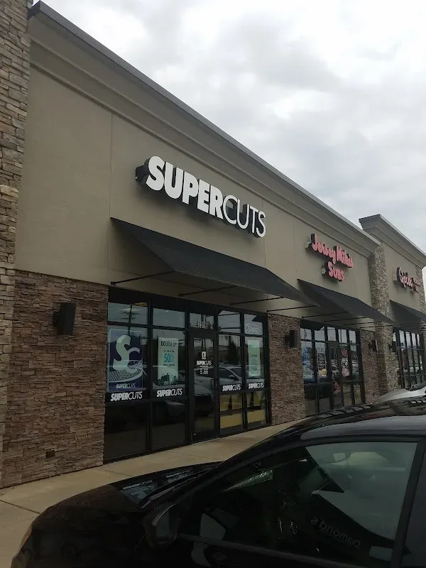 SUPERCUTS — Hair salon in Springfield