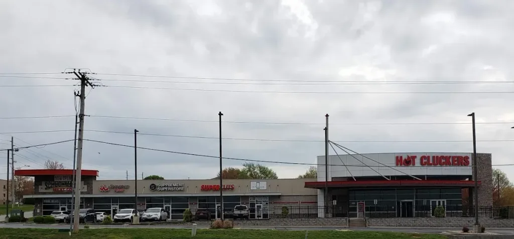 SUPERCUTS — Hair salon in Springfield