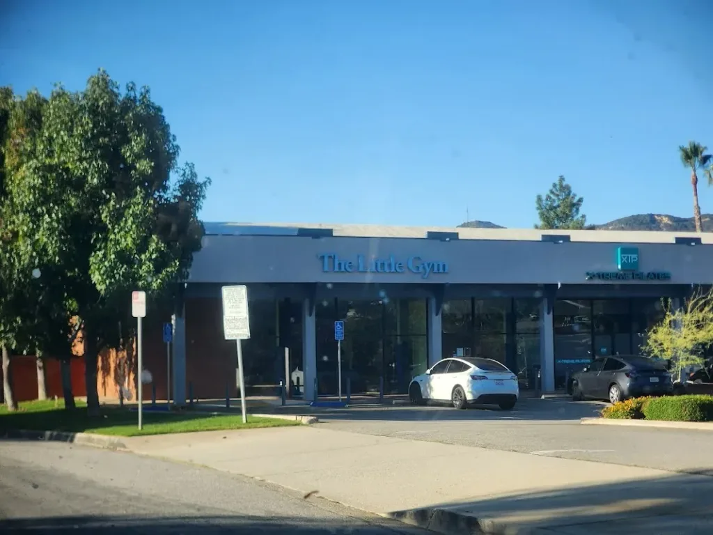 SUPERCUTS — Hair salon in La Cañada Flintridge