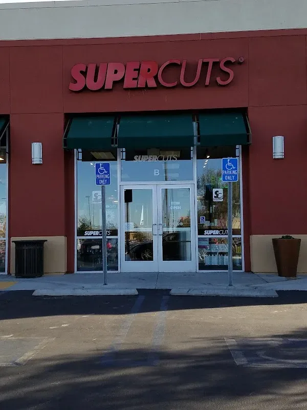 SUPERCUTS — Hair salon in Palmdale