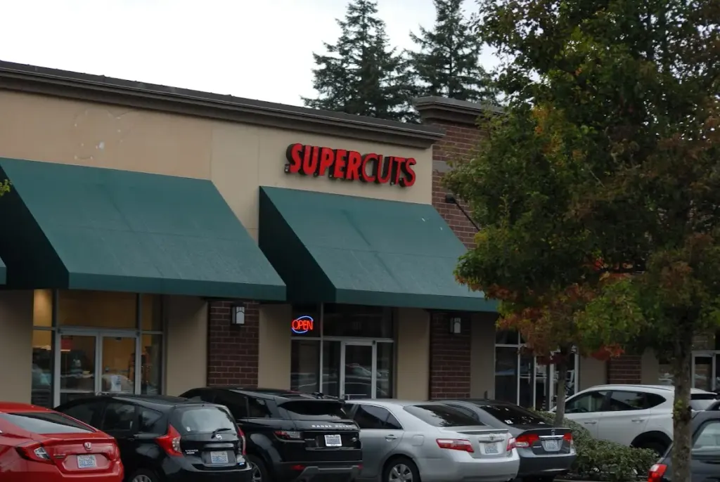 SUPERCUTS — Hair salon in Mill Creek