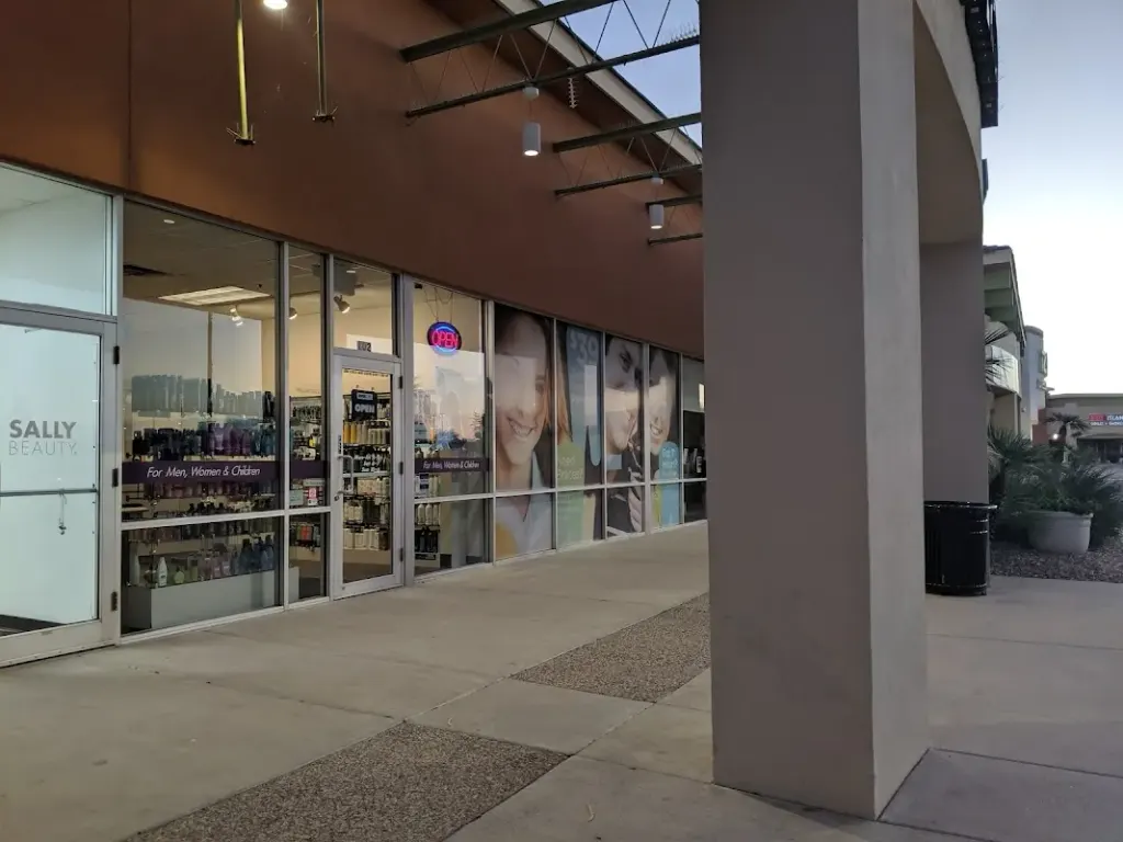 SUPERCUTS — Hair salon in Peoria