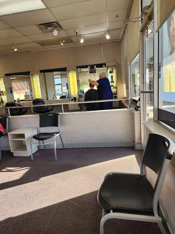 SUPERCUTS — Hair salon in Lawton