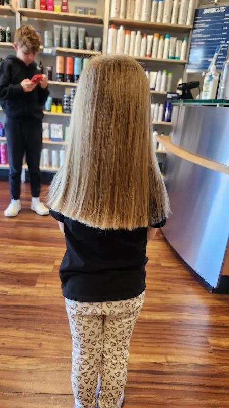 SUPERCUTS — Hair salon in Tulsa