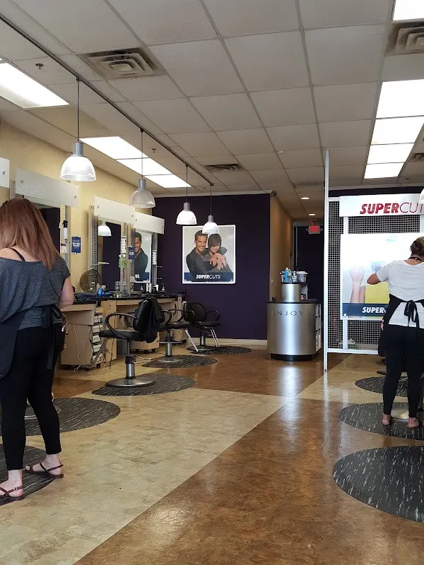 SUPERCUTS — Hair salon in Lynn Haven
