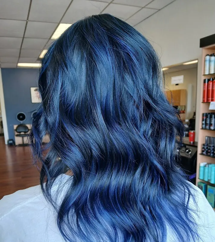 HOLIDAY HAIR — Hair salon in East Greenville