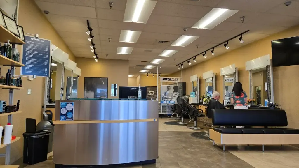 SUPERCUTS — Hair salon in Lynnwood