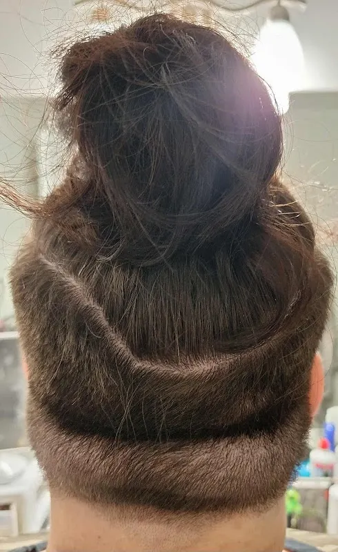 SUPERCUTS — Hair salon in Medford