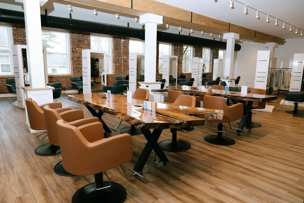 Six/Ten Salon & Boutique — Hair salon in Wind Gap