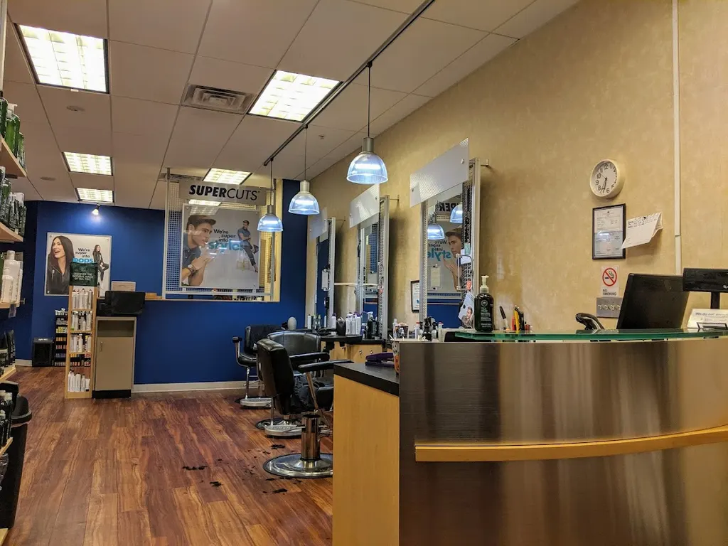 SUPERCUTS — Hair salon in Oaks