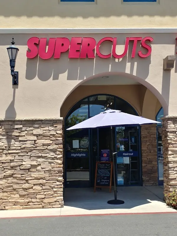 SUPERCUTS — Hair salon in Ventura
