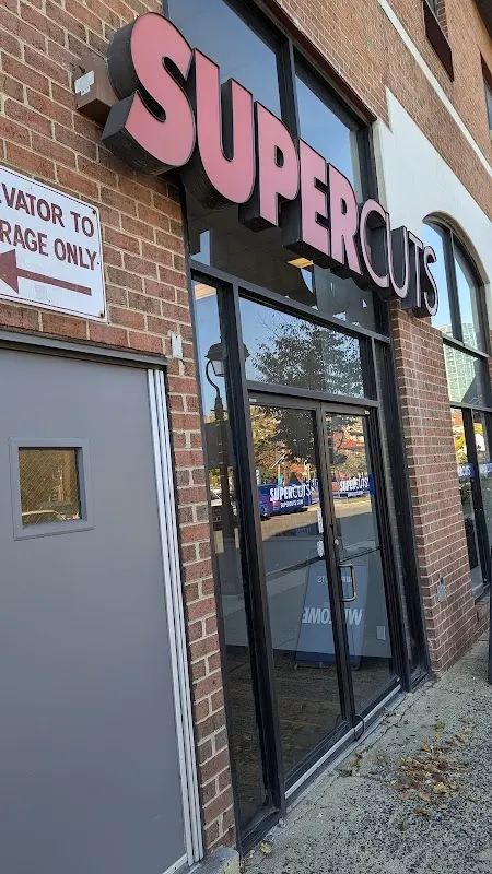 SUPERCUTS — Hair salon in Philadelphia