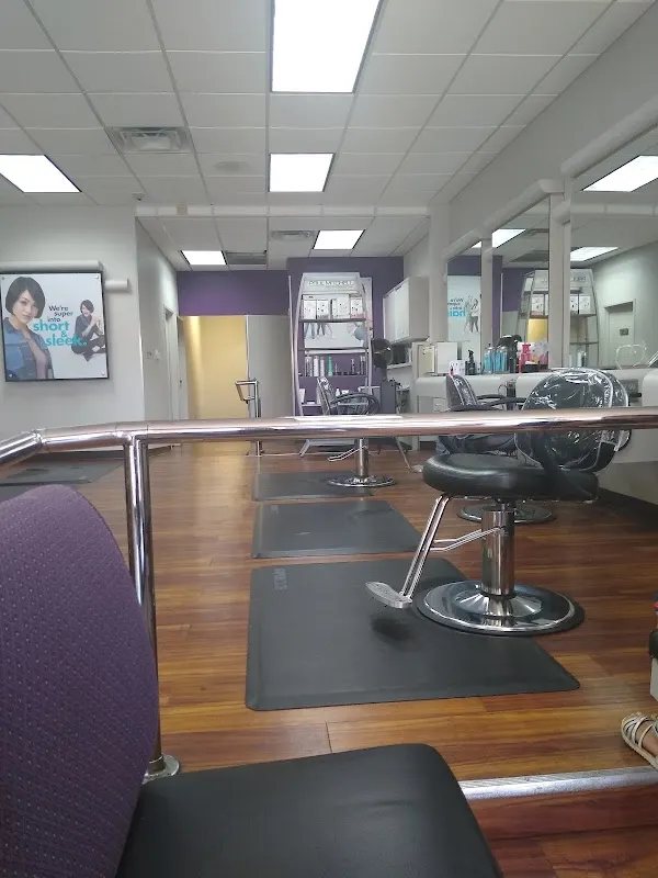 SUPERCUTS — Hair salon in Tustin