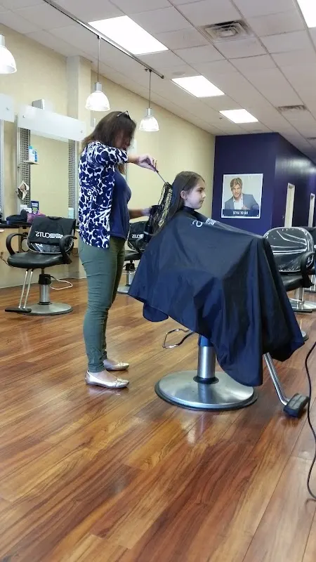 SUPERCUTS — Hair salon in Pompton Lakes