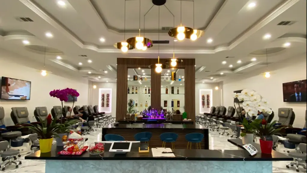 3311 Nail Bar — Nail salon in Dallas