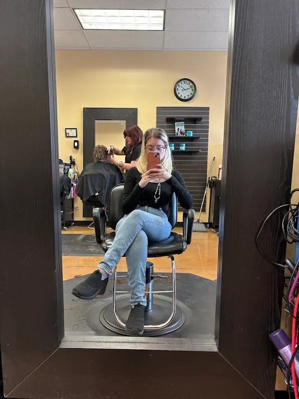Rios Golden Cut - Alamo Ranch — Hair salon in San Antonio