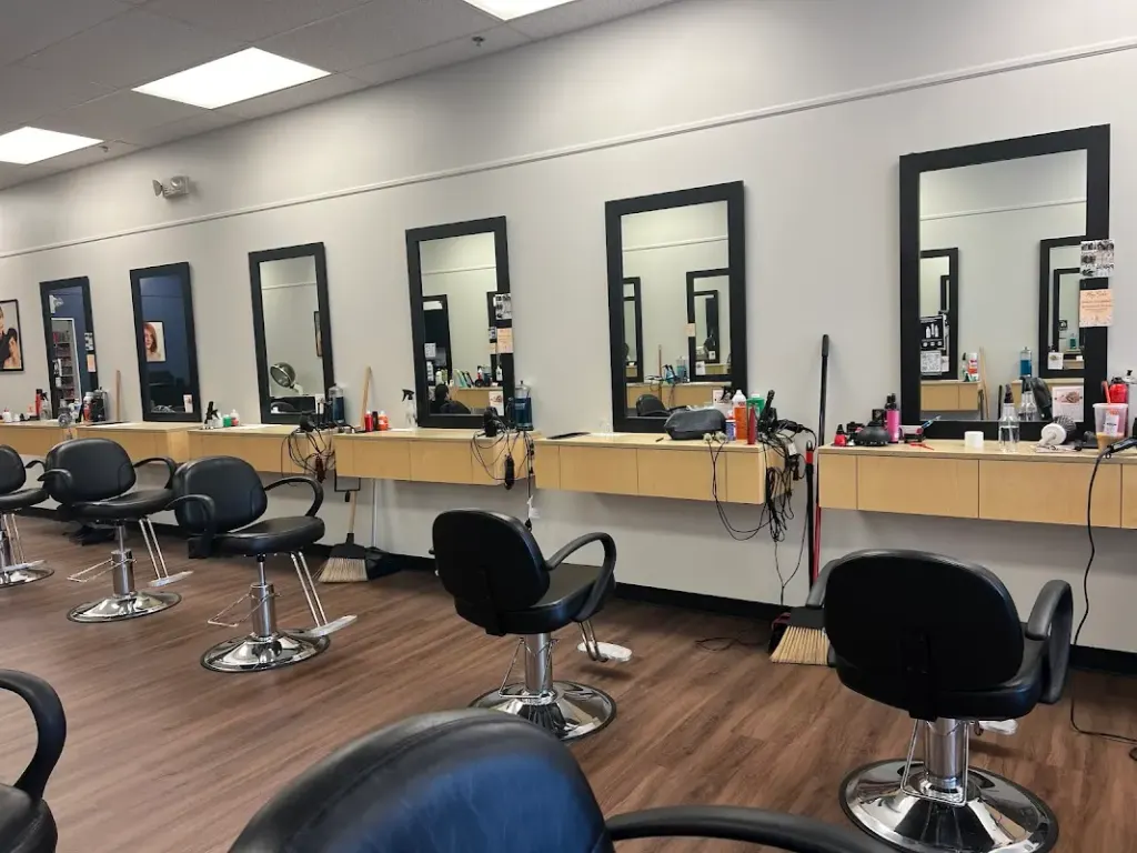 HOLIDAY HAIR — Hair salon in Dickson City