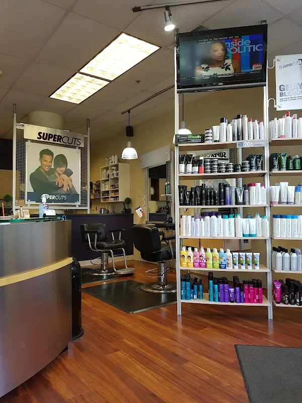 SUPERCUTS — Hair salon in Boston