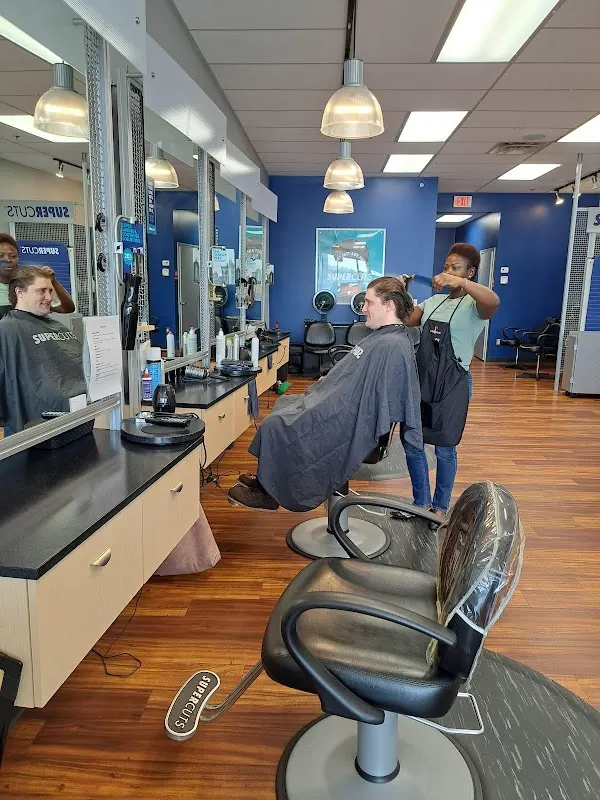 SUPERCUTS — Hair salon in Tallahassee