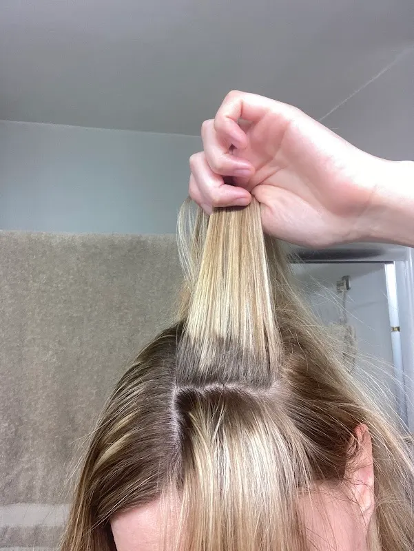 HOLIDAY HAIR — Hair salon in Washington