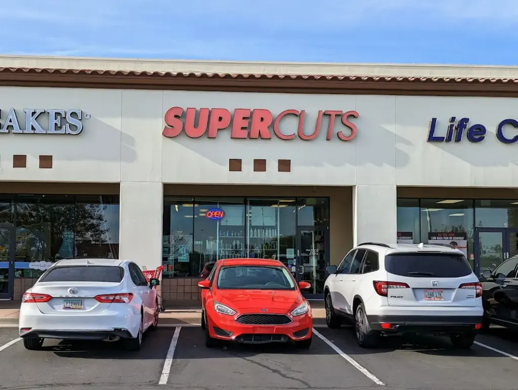 SUPERCUTS — Hair salon in Phoenix
