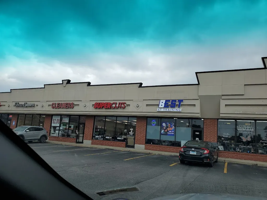 SUPERCUTS — Hair salon in Tinley Park